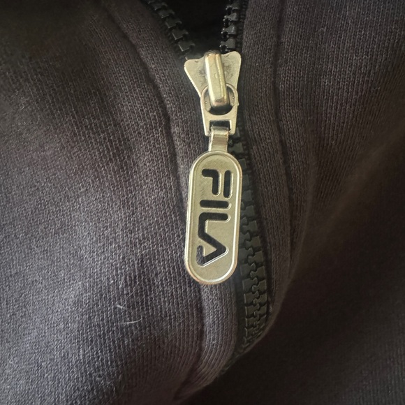 Fila 1/4 zip sweatshirt size Medium - Picture 5 of 7